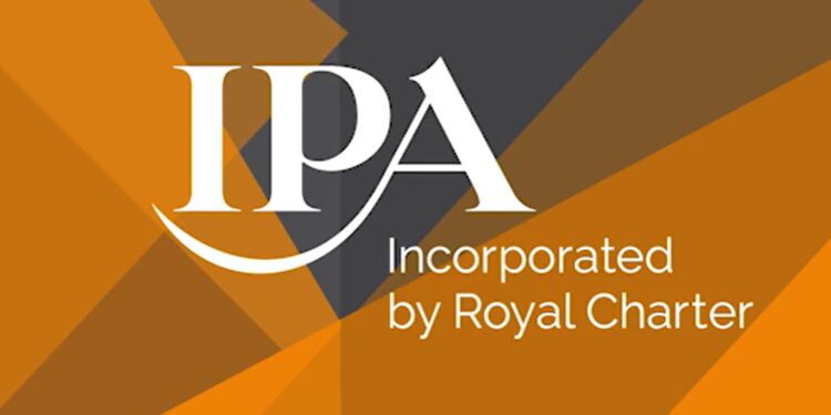 Brand investment heavily influences analyst sentiment
