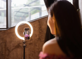 B2B influencer marketing drives revenue