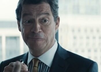 Santander files watchdog complaint