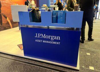 J. P. Morgan AM connects with pensions industry