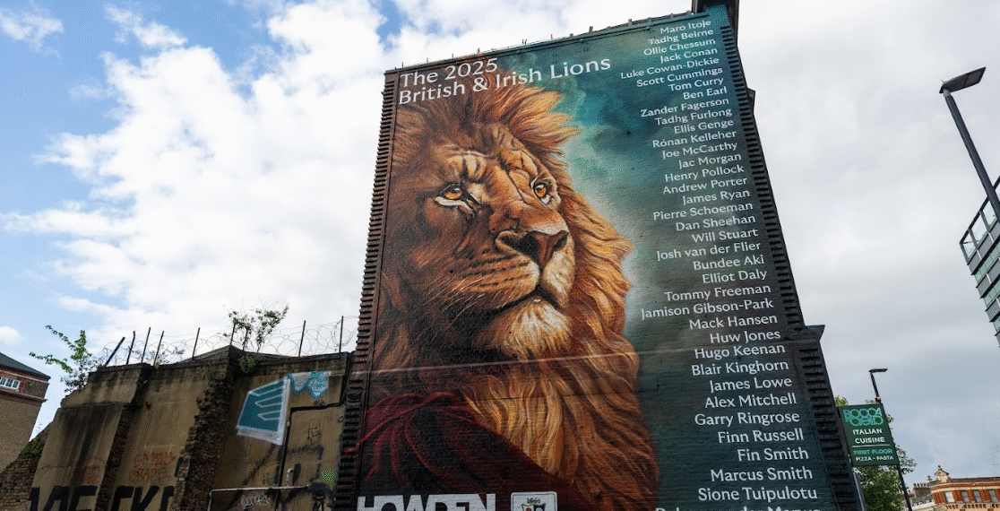 Howden unveils lion mural to celebrate sponsorship