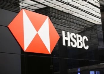 HSBC campaign showcases revamped mobile app