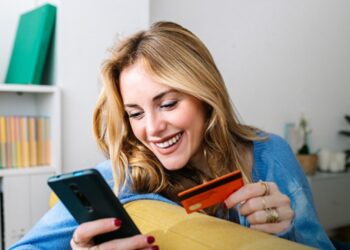 Moneta Money Bank cuts campaign times