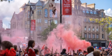 Football&rsquo;s financial gamble
